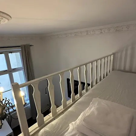 Kamienica Srodmiescie 19a * وارسو